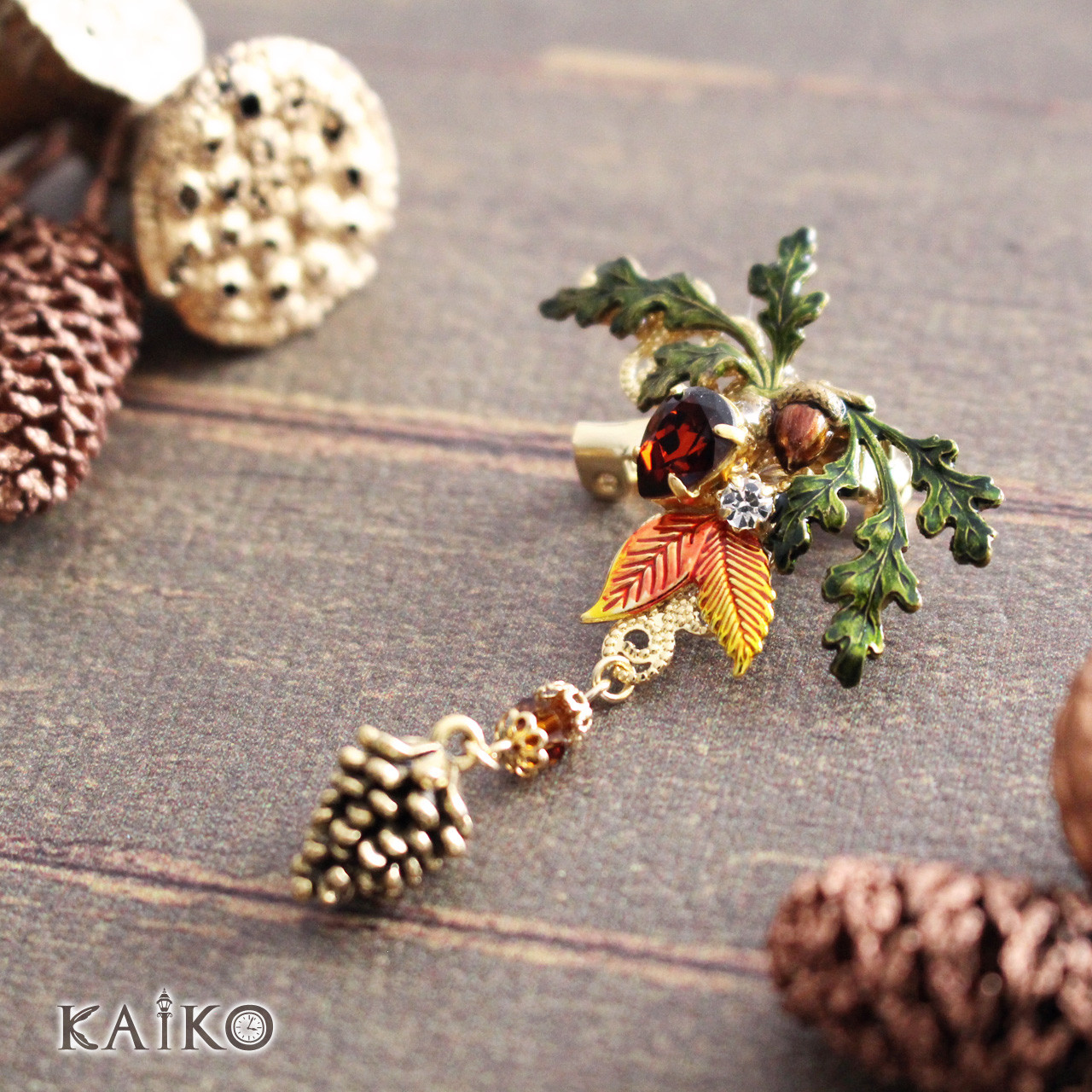 美品E  642 エコーン ピンブローチ どんぐり 美品GEORGE JENSEN 642 エコーン ピンブローチ どんぐり 【ガーネット