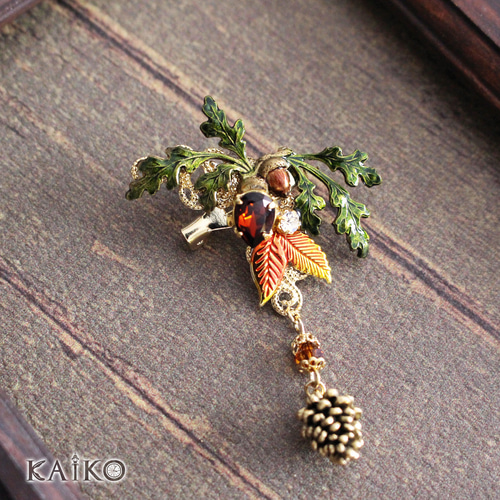 どんぐりと松ぼっくりのブローチ ブローチ NORIMAKI 通販 14558880