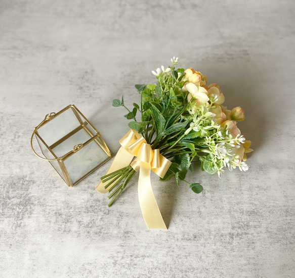 黄色のラナンキュラスのミニブーケ〜花器セット〜 2枚目の画像