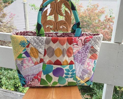 ちょっと派手目のパッチワーク☆トートバッグ トートバッグ ゆめ工房