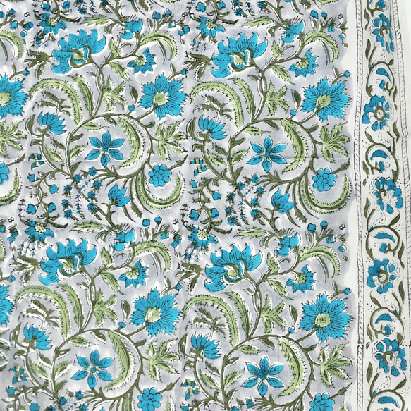 【50cm單位】灰色淺藍色花朵印度手工塊印花布料紡織棉 第1張的照片