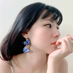 枯葉蝶 刺繡耳環 不對稱 多種戴法 耳夾 夾式 抗敏耳針 生日禮物 禮盒 蝴蝶 第10張的照片