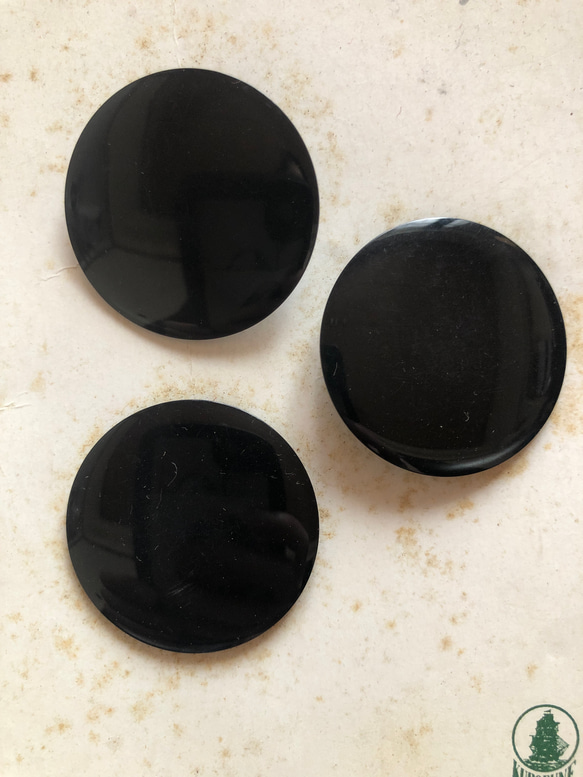 アンティーク ボタン 3個セット ビンテージ 昭和 レトロ 個性的 ハンドメイド素材 黒　ブラック　大ぶりポップ アクセ 1枚目の画像