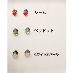 小さいスクエア×Wピアス(スワロフスキー) 2枚目の画像