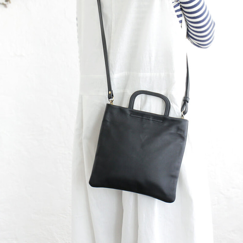 ⚮̈ミナペルホネン jungle relief ネリオバッグ あおり巾着 ポシェット  