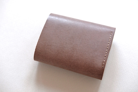 plain wallet (darkgray,brown)/オイルレザーとヌメ革のシンプルなお財布 7枚目の画像