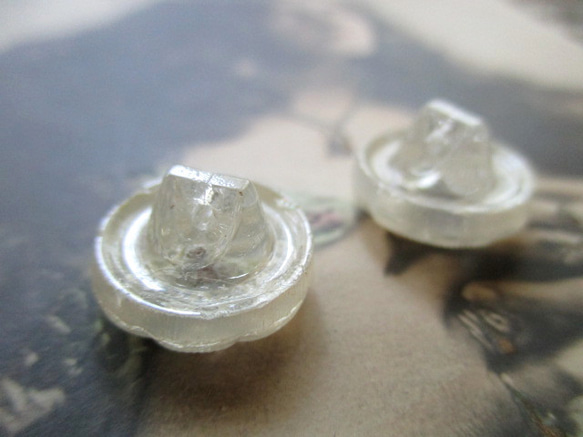 *♥*Vintage Czech Glass Button Flower Pearly White 2pcs*♥* 5枚目の画像