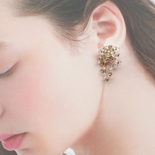 チェコビーズのつぶつぶブーケ・クリアゴールド(bouquet) ピアス