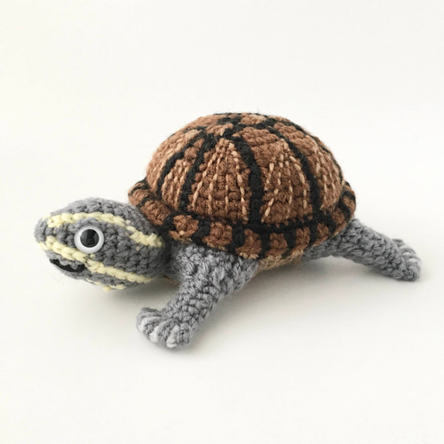 カメ好きが満足！亀のあみぐるみ（ミシシッピニオイガメ） あみぐるみ