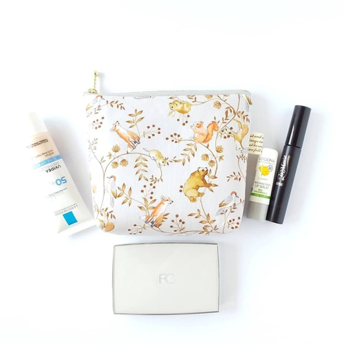 【K☆様お取置き専用ページ】リバティ　ファスナーポーチ＆サニタリーポーチセット K☆様お取置き専用ページ】リバティ ファスナーポーチ＆サニタリー