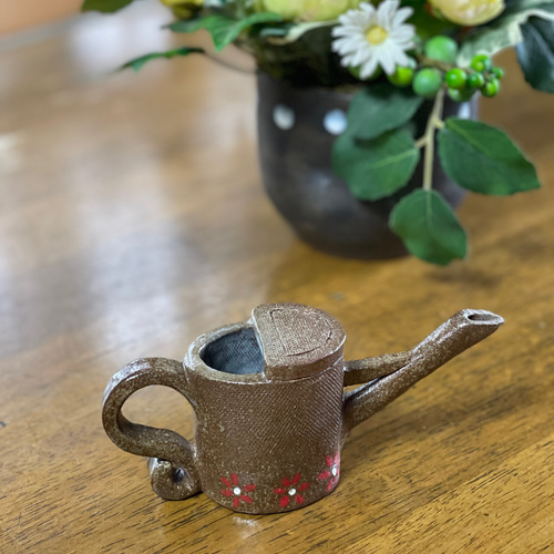 小さな可愛い注げる陶製ジョウロ その他インテリア雑貨 やよい窯 通販