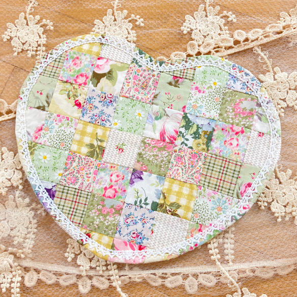 ラグマット　パッチワークキルト　８７の母の作品 ラグマット パッチワークキルト 87の母の作品 87才母の作品