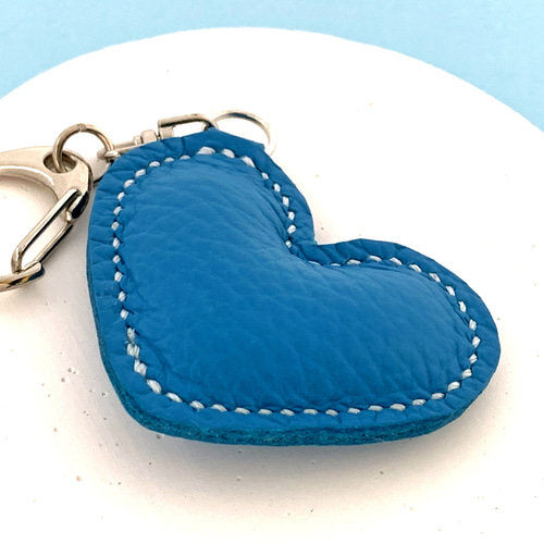 ひとみん様599☆ぷっくりハートキーホルダー４個セット　革タグ　リボン 17color- ハートレザーチャーム［キーリングtype］ | LADYMADE