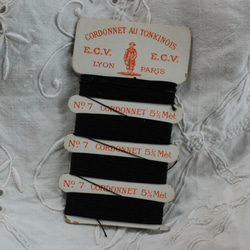 フランスアンティーク E.C.V社 オ・トンキノワ 紙製糸巻き 2枚目の画像