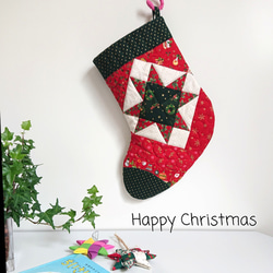 クリスマスソックス☆キルトの飾り靴下(縁グリーン) 1枚目の画像