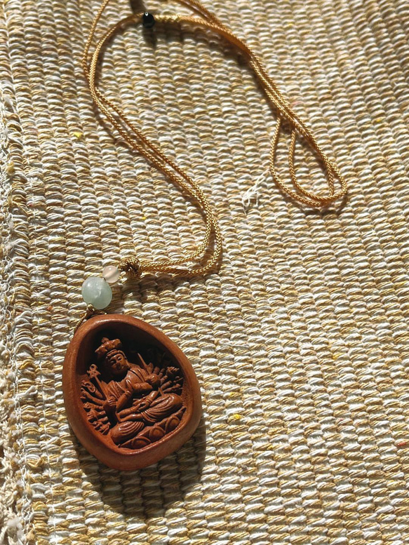 千手観音菩薩様の彫り物　護符ネックレス 3枚目の画像