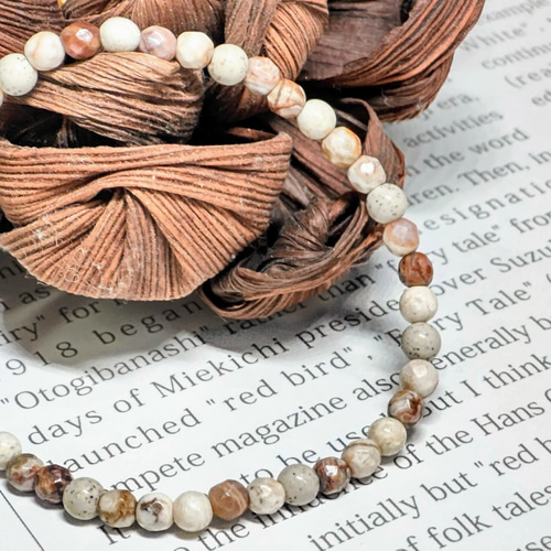 ストレスや緊張感をやわらげ 生活に笑いを呼び込み 心の痛みを吸収して