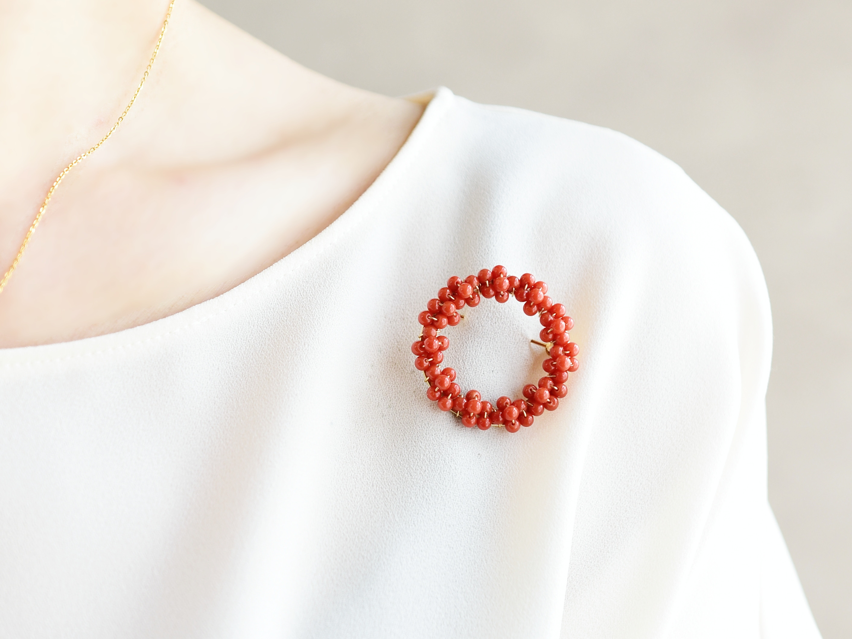 【ブローチ ／S（M・Lサイズに変更可能）】天然色　本珊瑚　赤珊瑚　3月誕生石 ・ 還暦祝い　プレゼント　ギフトにも