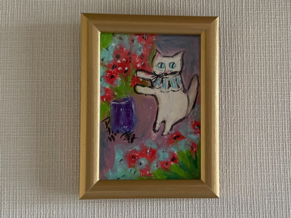 絵画。原画手描き【花を植えるのが好きな白猫ちゃん】 4枚目の画像