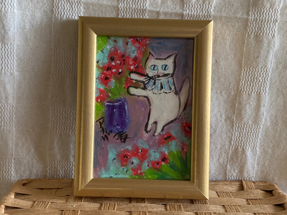 絵画。原画手描き【花を植えるのが好きな白猫ちゃん】 3枚目の画像