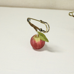 布花　１つぶりんご　キルトピン　383 2枚目の画像