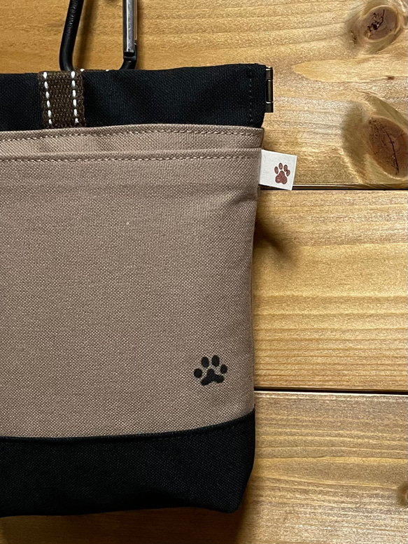 撥水帆布の消臭肉球マナーポーチ　口大きめ　7色からお選び下さい✨ 4枚目の画像