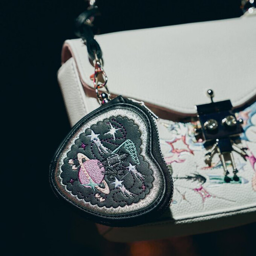 【希少 】レア ビンテージBags By T.J 向日葵刺繍レザーハンドバック ハンドバッグ A5サイズ 花柄 日本製 レディース innocentSac
