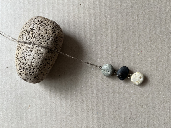 自然石3個と銀製品のペンダント‼︎ 3枚目の画像