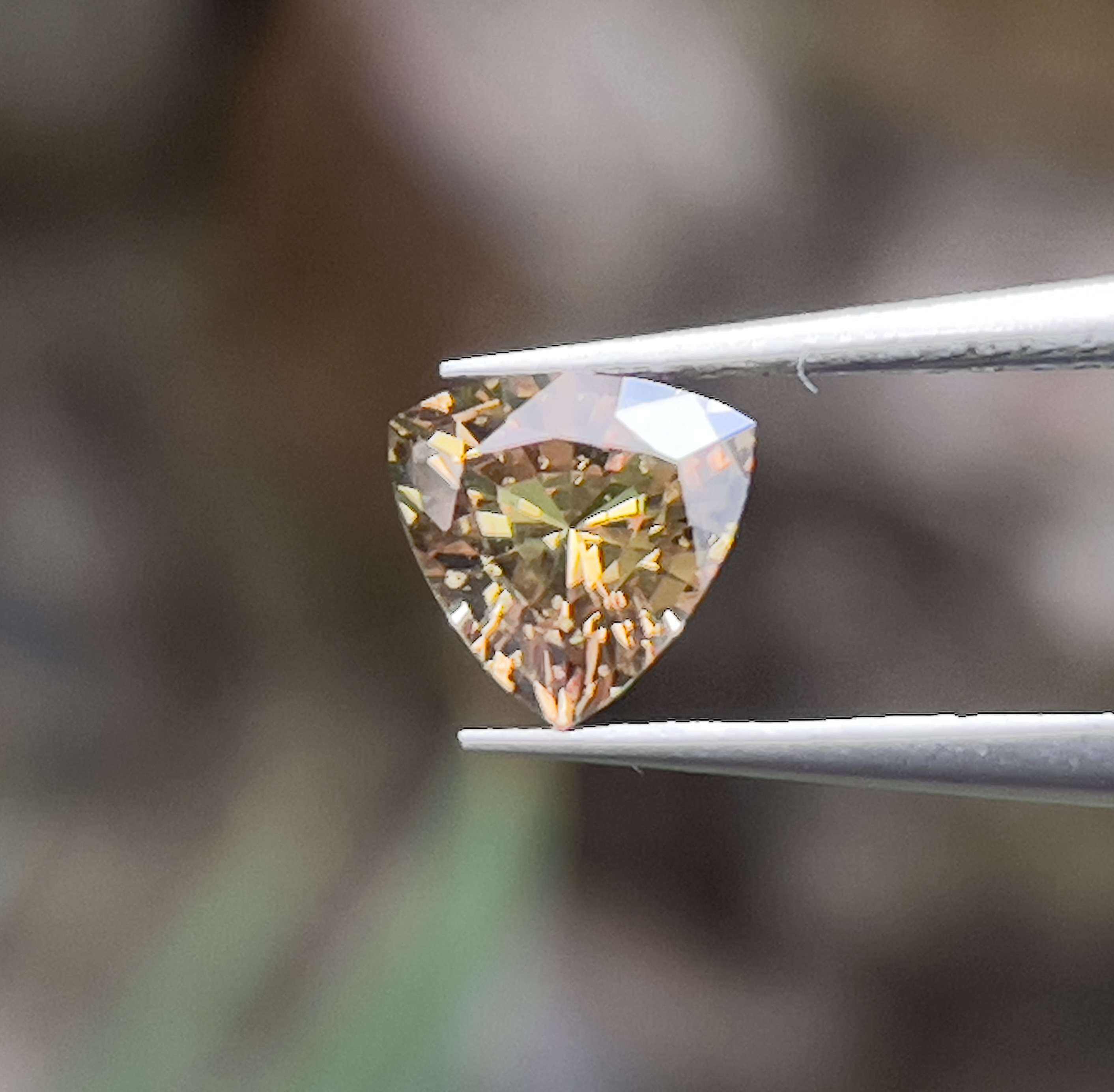 サファイア ルース オレンジ ミックス ゴールド 0.80 カラット