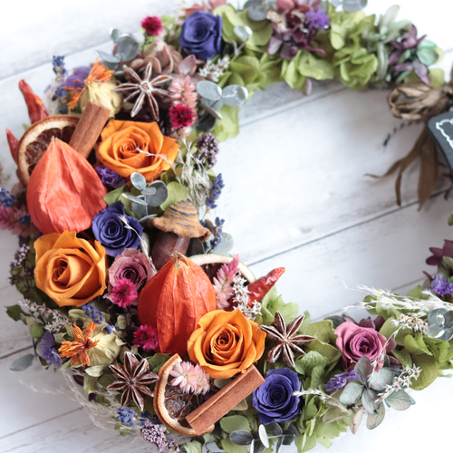 ハロウィン後も飾れる2wayリース】秋の収穫祭リース＊三日月型