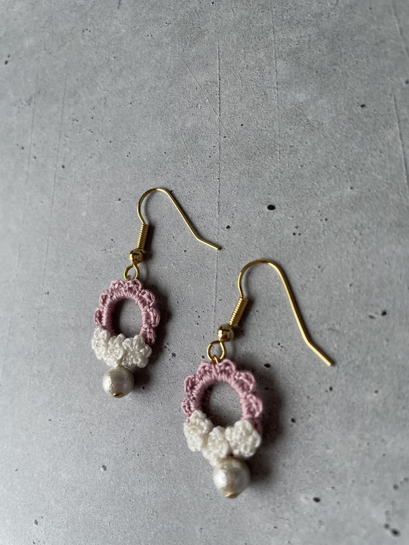 ふわふわレースの花編みピアス.イヤリング 8枚目の画像