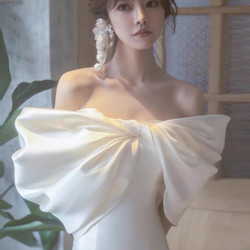 オフショルダー バックリボン ウエディングドレス 2枚目の画像
