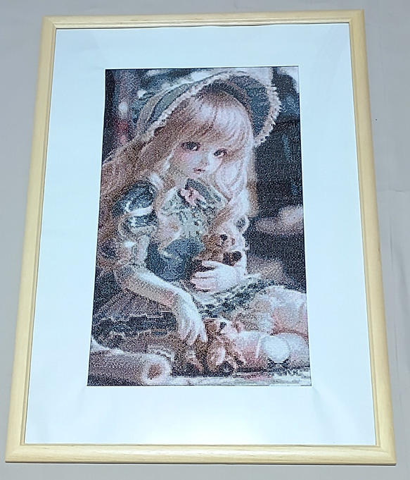 クロスステッチ完成品 ベアと遊ぶドール 額装済み その他