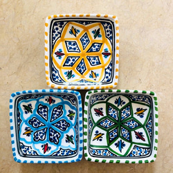 チュニジア・ナブールの陶器  　幾何学文様オアシスグリーン　小皿スクエア＃19 10cm 2枚目の画像