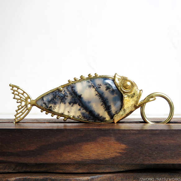 デンドリティックオパール フィッシュ チャーム / Dendritic Opal Fish charms L 1枚目の画像