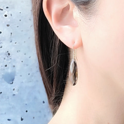 天然石 14kgf 宝石質スモーキークォーツとガーネットのピアス