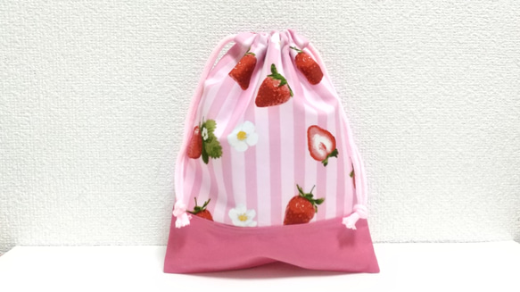 苺1 巾着袋 巾着袋 taraleshko 通販 14571558｜Creema(クリーマ)