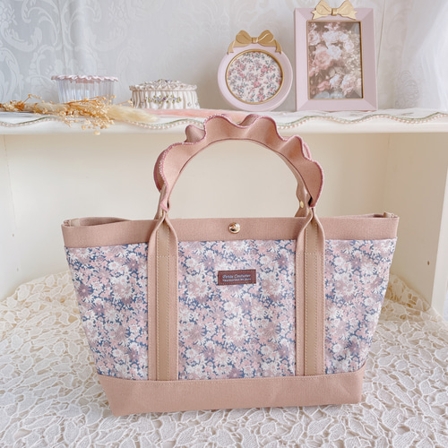 ★★LALA⭐⭐です！タンバリンbordeauxトートバッグハンドメイド ハンドメイド トートバッグ (リバティプリント生地使用)ダイワ