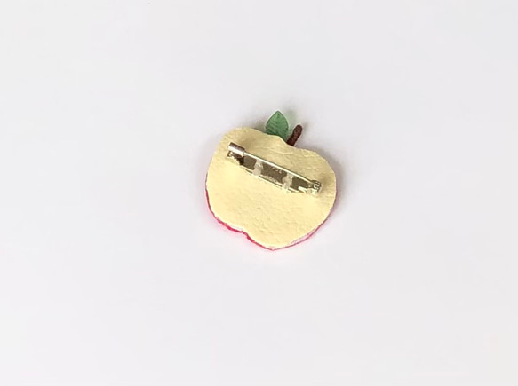 大人可愛い♡りんごの刺繍ブローチ 5枚目の画像