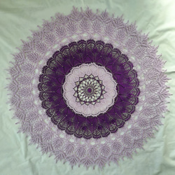 エスニック紫ハンドメイド☆レース編みドイリー約83cmお部屋の置物花瓶などに 4枚目の画像