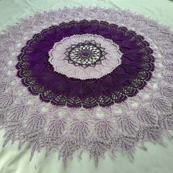 エスニック紫ハンドメイド☆レース編みドイリー約83cmお部屋の置物花瓶などに 3枚目の画像