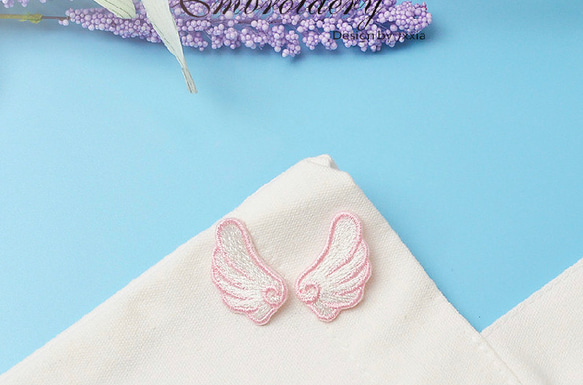 2枚入　つばさ　つばさ　翅　アイロンワッペン　刺繍アイロンワッペン　シールワッペン　天使のはね　天使の翼　ピンク 1枚目の画像