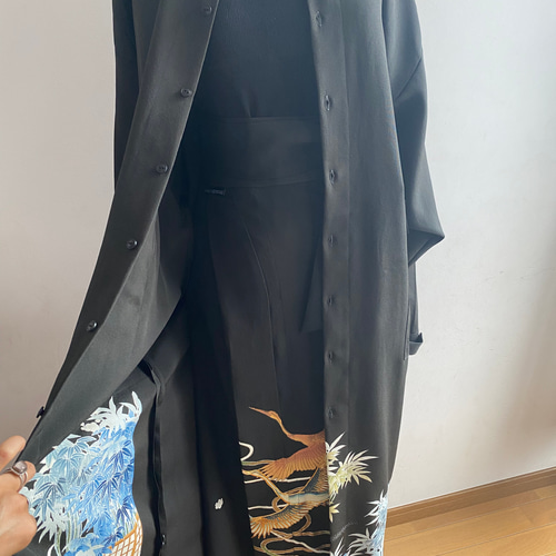 着物リメイク 黒留袖 紋入り 鳥柄刺繍 バード 巻きスカート 着物リメイク 黒留袖 紋入り 鳥柄刺繍 バード 巻きスカート