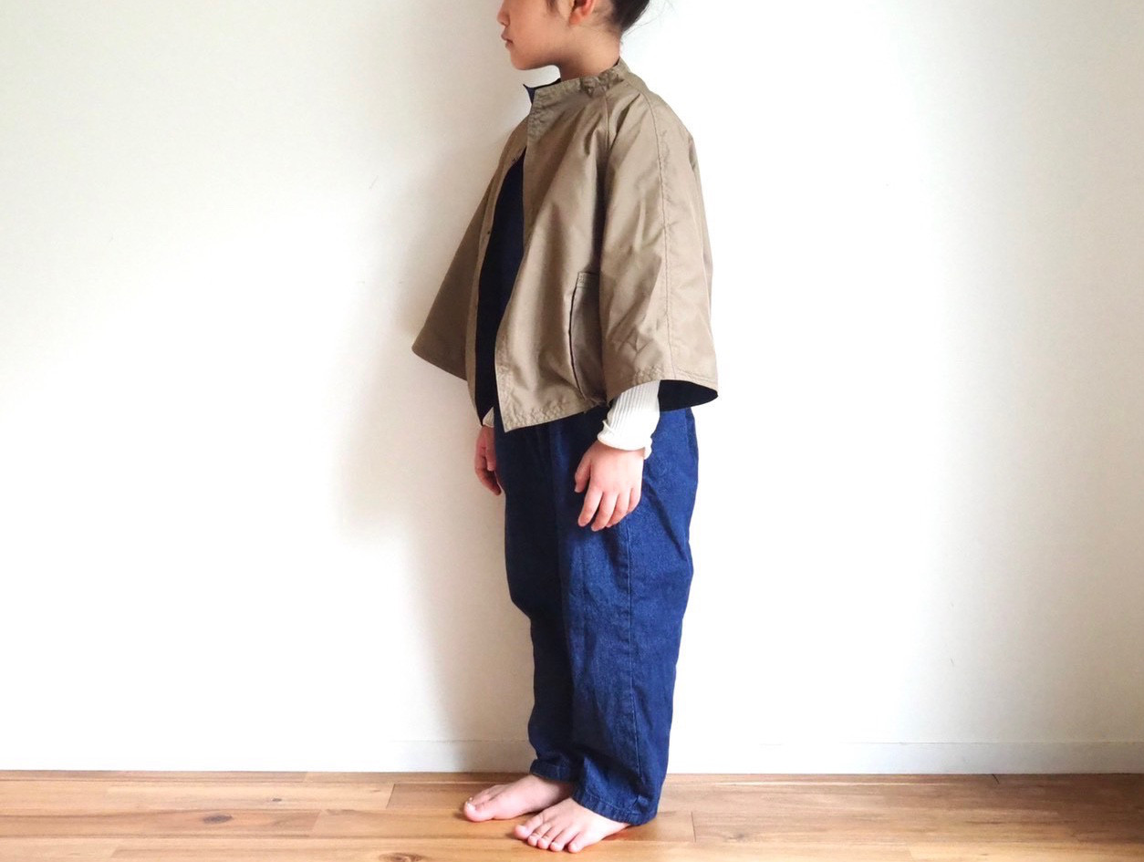 キッズブルゾン　キッズジャンパー　キッズサイズ(90~120cm) リバーシブル(カフェオレ/ミッドナイト)