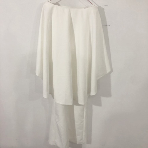 高品質！ ウエディングドレス ケープ風ドレス スリット オフショルダー  