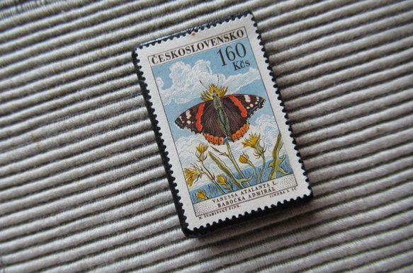 チェコスロバキア　蝶切手ブローチ8252 2枚目の画像