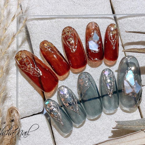 アシンメトリーネイル 秋ネイル クリアカラー くすみカラー 大人ネイル