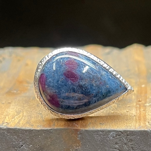 ルビー イン カイヤナイト 15.08ct しずく シルバーSV925リング 指輪 