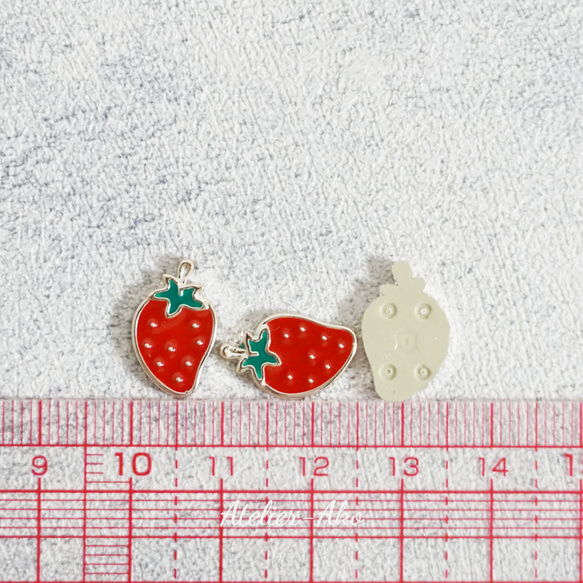 10個♡カボション　苺　ストロベリー　果物　フルーツ　レッド 2枚目の画像