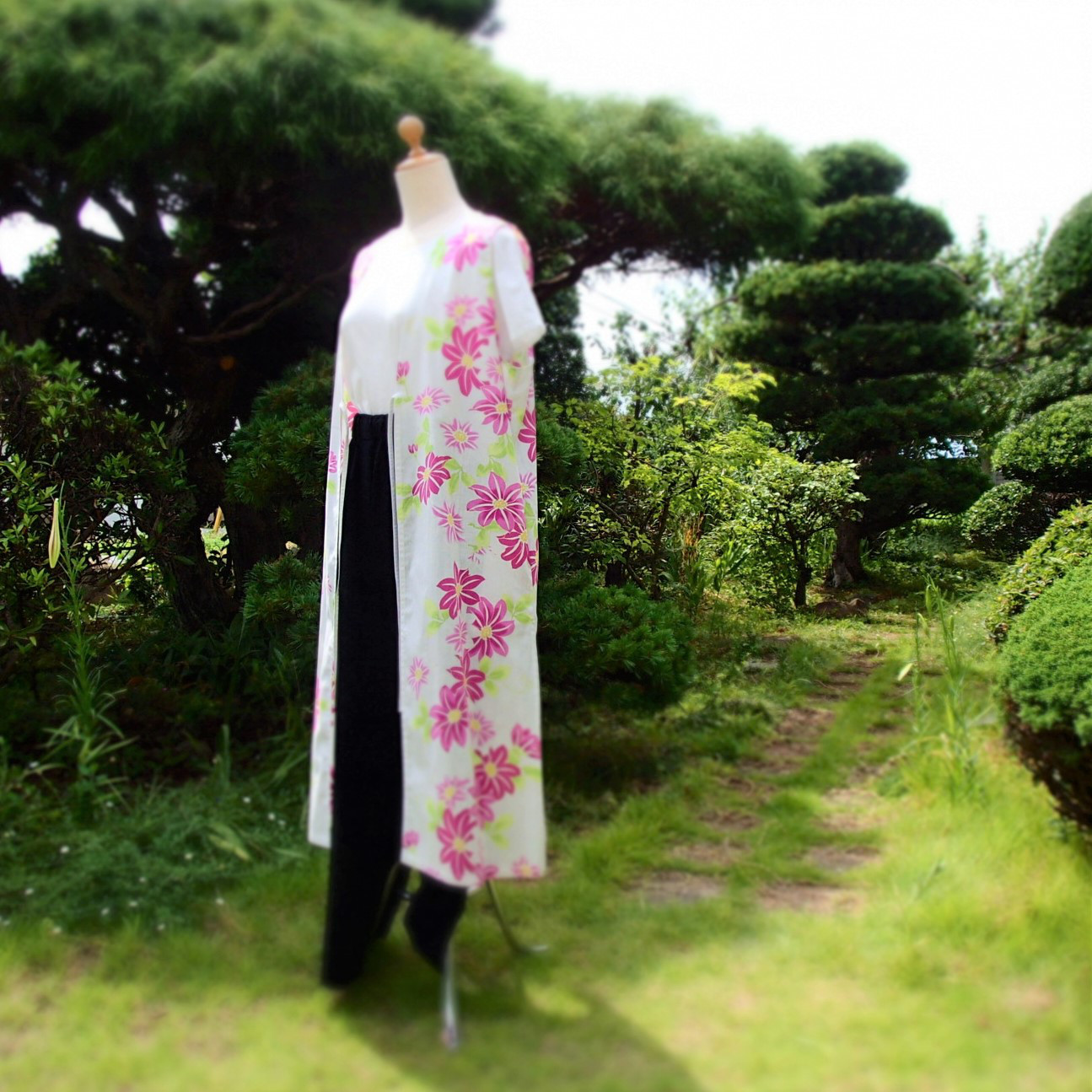 浴衣生地☆ロングジレ『夕涼み』("Feel the cool evening breeze"）赤紫 7,840円